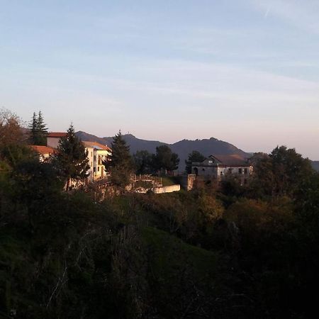 Bed And Breakfast Humus Sapiens Castiglione Chiavarese Exterior photo