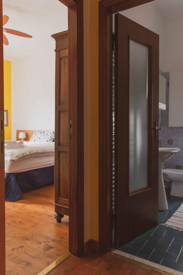 Bed And Breakfast Humus Sapiens Castiglione Chiavarese Exterior photo